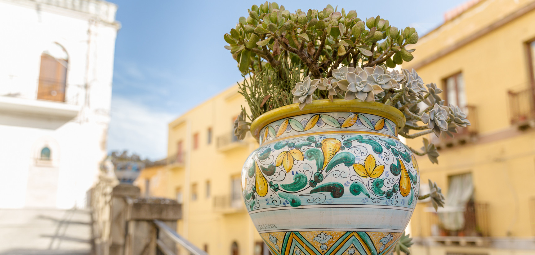 vaso in ceramica di Sciacca Hotel Villa Calandrino
