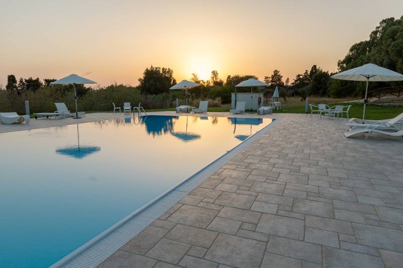 piscina al tramonto Hotel Villa Calandrino Sciacca